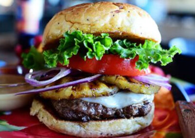 Hawaiiburgermiddag m/ost 100g/105,- 160g/125,- 190g/135,- 115g/160,- 130g/185,-   Description